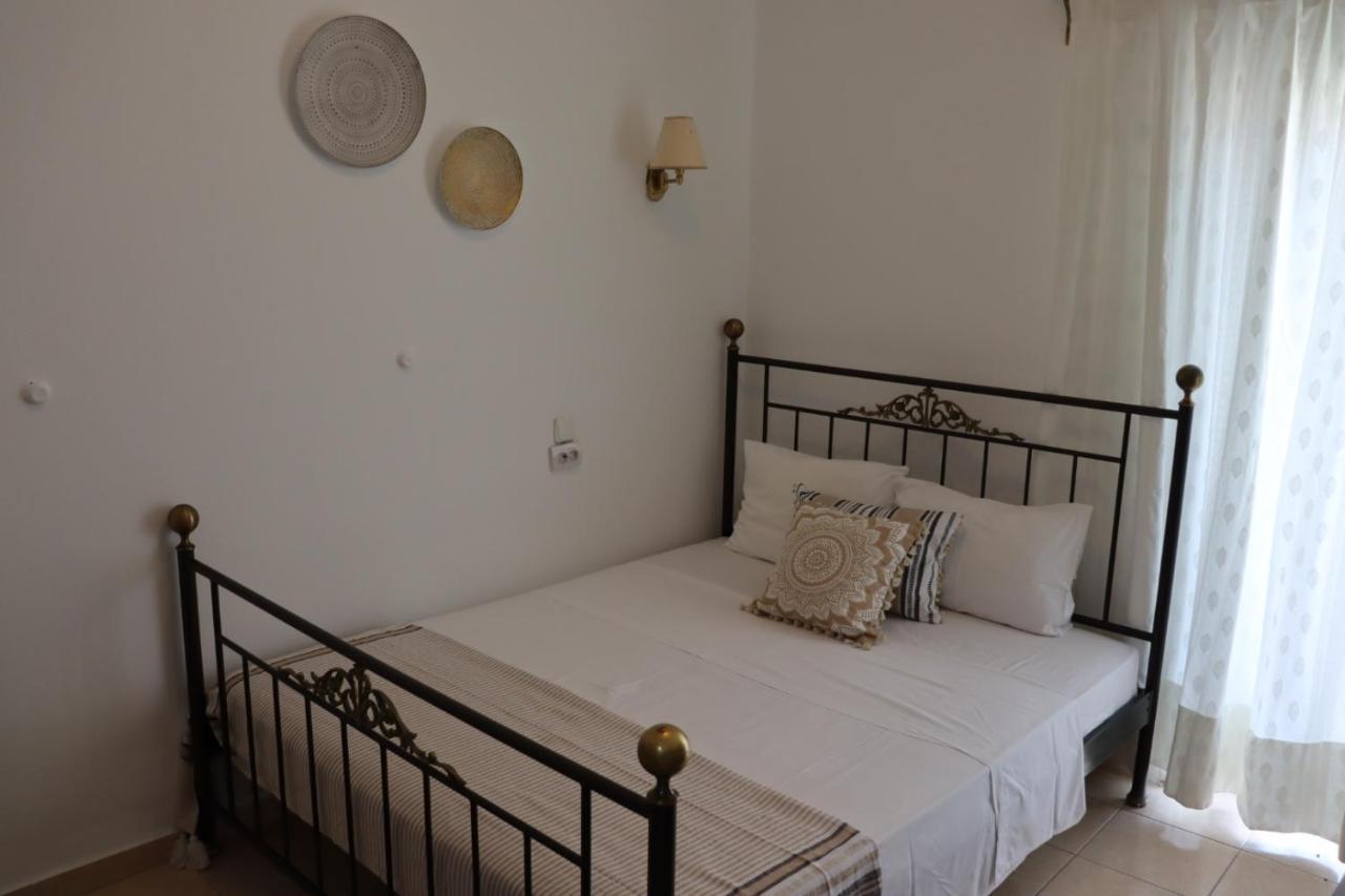 Pergola Hotel อายิโอสนิโกลาโอส ภายนอก รูปภาพ